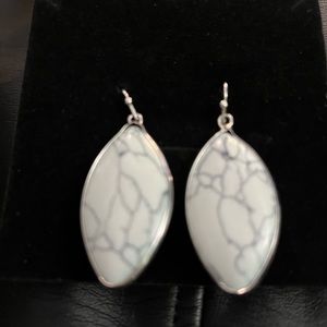 Universal Thread earrings